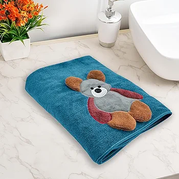 Microfiber Kids Bath Towel-Quick Drying Towels for Unisex Kids-Teddy Bear Print Baby Towel for Boys and Girls-70 x 140 Cms (Pack of 2,Blue/Red) - Image 2